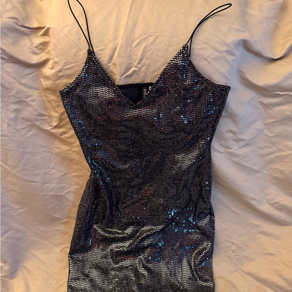 H&M Divided Black Top